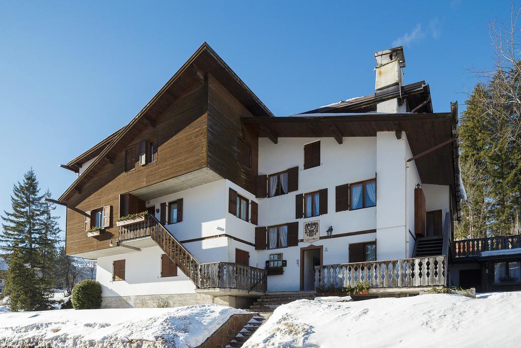 Villa Casanova - Stayincortina Cortina d'Ampezzo Room photo